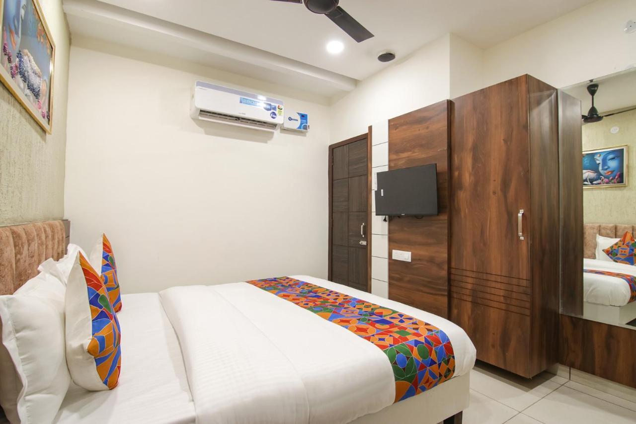 Fabhotel Spring Amritsar Exteriör bild